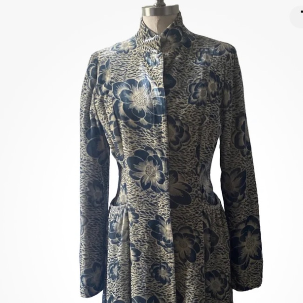 Vivienne Tam Vintage Lotus Flower Velvet Coat Dress - Picture 7 of 7
